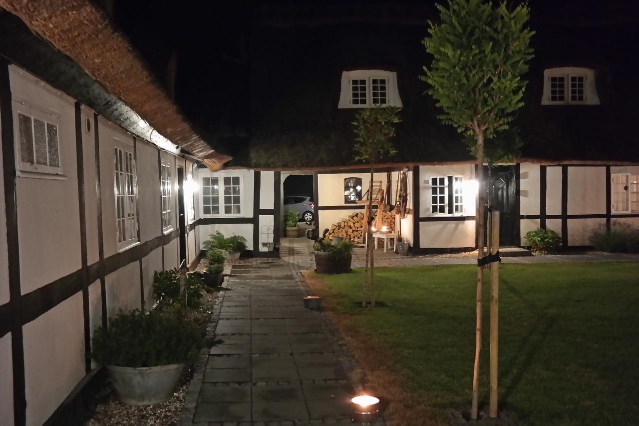 Slangerupgaard Bed and Breakfast Fakse Ladeplads Exterior foto